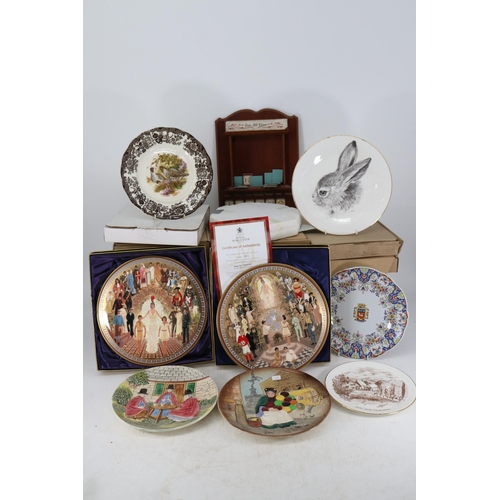 199 - Quantity of collectors plates together with other ceramic plates including Royal Doulton Balloon Sel... 