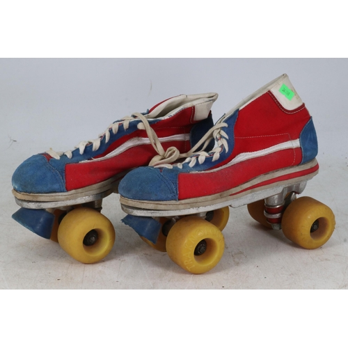 444 - Pair of ACS skatemate-DACS-430 vintage roller skates