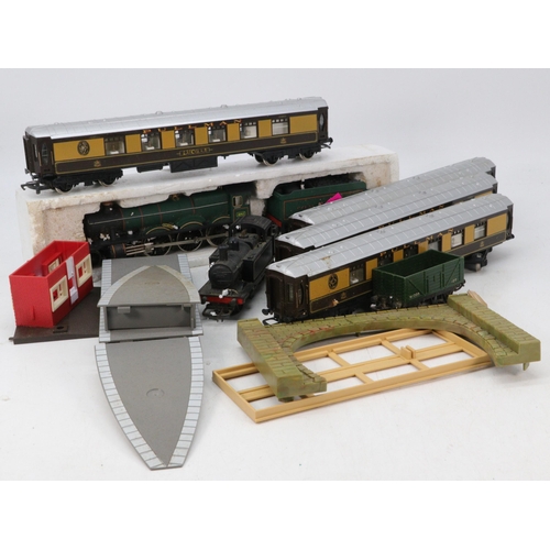 245 - 00 gauge Albert Hall engine and tender together with four carriages, two airfix boxed models