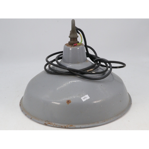 340 - Vintage enamel industrial overhead light, approx. 36cm wide trade/spares/repairs