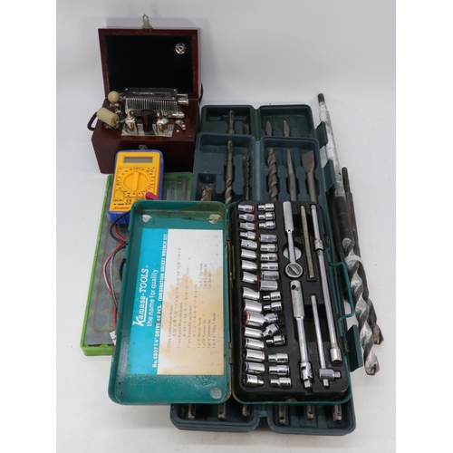 495 - A selection of tools to include tap and dye set, socket set, vintage ever ready electric coil set? s... 