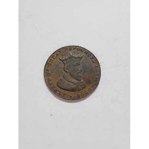 32 - Antique halfpenny token, King Alfred.