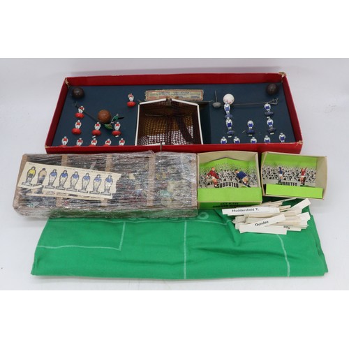 411 - Vintage Subbuteo table soccer set together with a similar new footy table soccer set, other Subbuteo... 