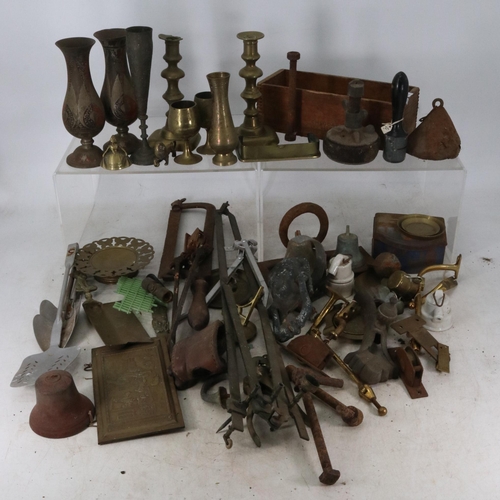 272 - A carton of assorted metalwares including door furniture etc..