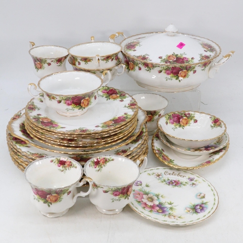 472 - Large selection of Royal Albert country roses dinner, tea ware.