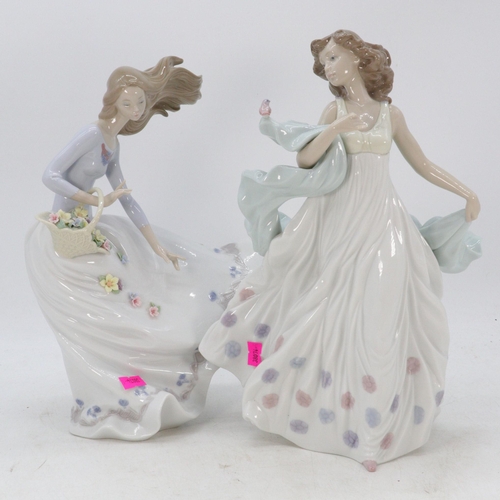 68A - A Lladro figurine called Petals on the wind together with Lladro summer serenade