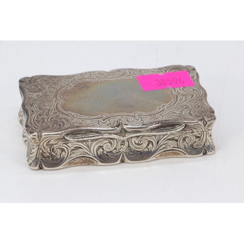 7 - Antique silver hallmarked snuff box (weight approx. 85g, measures approx. 7cm wide).