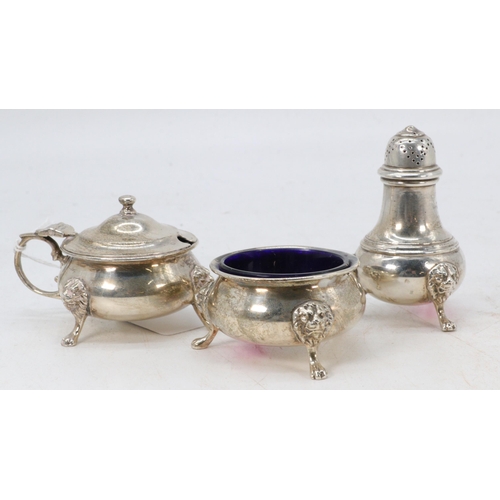 10 - A Walker & Hall silver hallmarked cruet set with blue glass liners. (approx. weight without liners 2... 