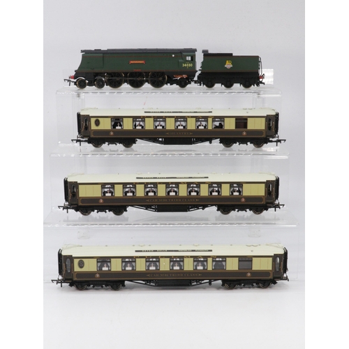 74 - Boxed Hornby Devon Belle train set R2568 with pullman first class kitchen car etc