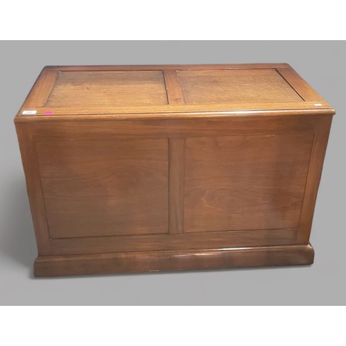 289 - A Mahogany blanket box (measures approx L100 x D52cm x H63cm)