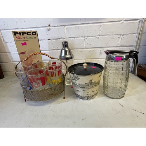 429 - Vintage glasses and wire holder, boxed cutlery set, pifco blender etc untested (crates not included)