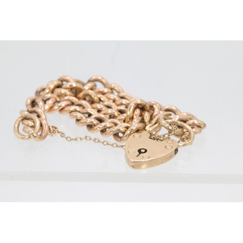 179 - A 9ct gold padlock clasp bracelet (approx. 24.8g)