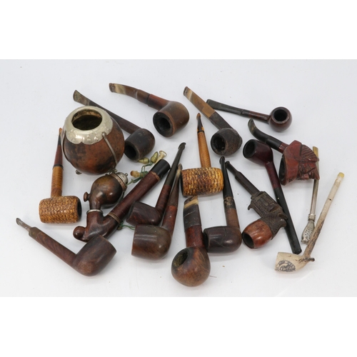 337 - Quantity of vintage pipes including Pistol form