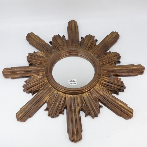 370A - A retro gilt sunburst wall mirror