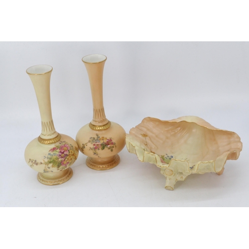 52 - Pair of Worcester blush vases approx. 19cm high together with a clam shaped dish