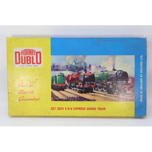 86 - Boxed Hornby Dublo 2 rail electric train set 2024 2-8-0 Express Goods Train, unchecked for completen... 