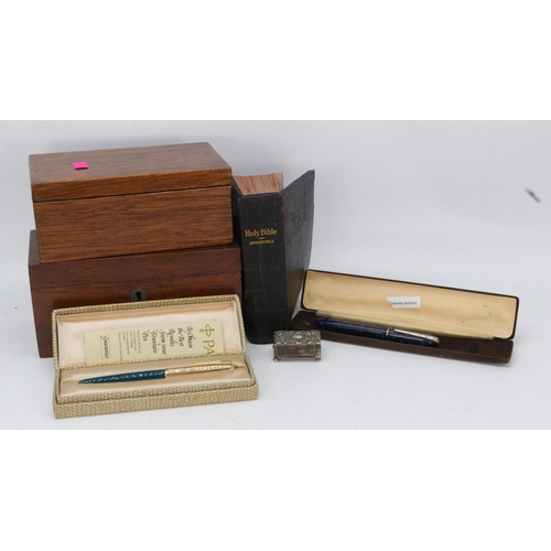 91 - Markham Cook Ltd Grimsby trade box together with mahogany tea caddy, Bible, boxed Parker fountain pe... 