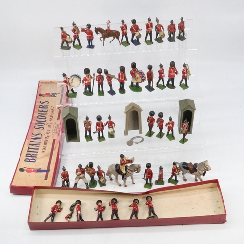 114 - Shoebox of mainly Britains military soldiers