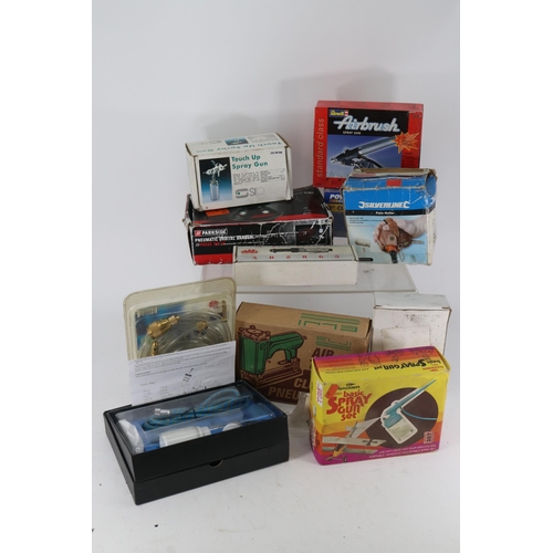 102 - An assortment of air tools including Badger spray gun, Revell modellers airbrush etc..  Untested. Tr... 