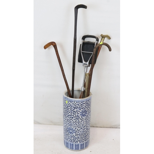 162 - Umbrella stand, walking stick / seat etc