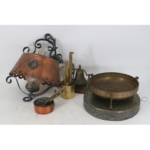 252 - Brass items including a desk bell, gong dish, small graduated copper pans and brass measures etc