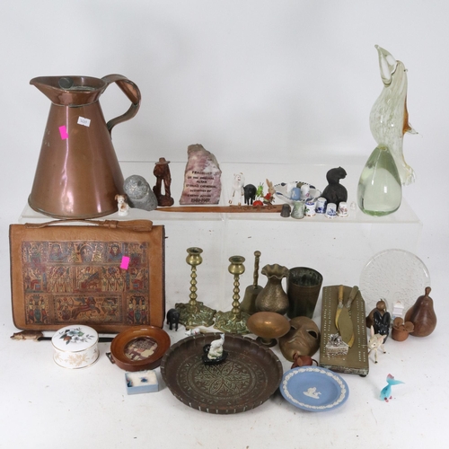 268 - Assorted collectables and sundries