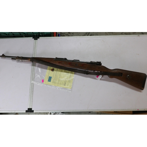 Deactivated Mauser Bolt action rifle 7.92mm, authentic condition with ...