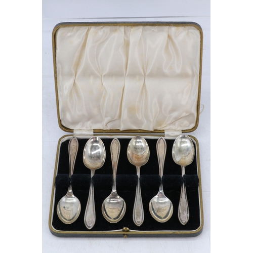 22 - Cased set of six silver hallmarked spoons