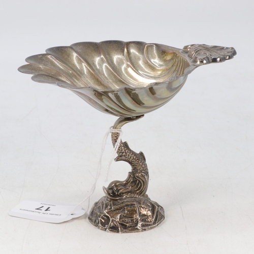 17 - A silver hallmarked clam dish on decorative fish and rock base (approx. weight 218g)