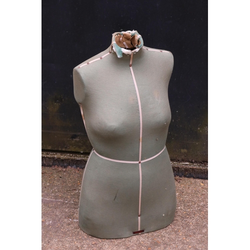 15 - A vintage Singer mannequin for dressmaking / display.