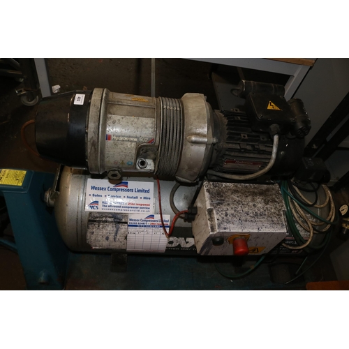 402 - Hydrovane 502 compressor (untested) trade/spares/repairs