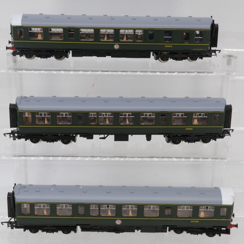 265 - Hornby railways 00 Gauge R.369 BR Class 110 DMU 3 car set boxed