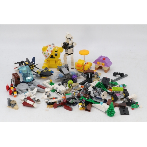 329 - Quantity of assorted Lego including mini figures, pieces etc