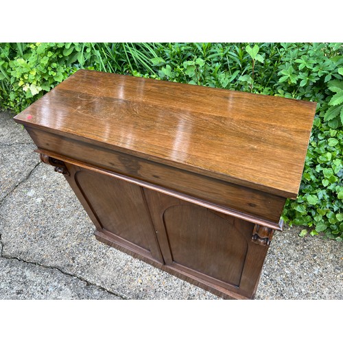 335 - Antique mahogany chiffonier sideboard fitted drawer over cupboard base (measures approx. W99cm x D40... 