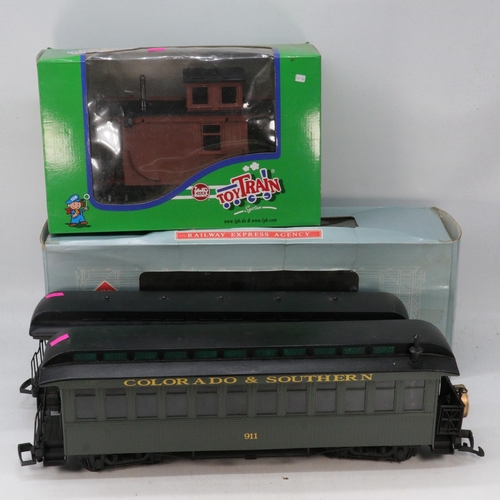 541 - G scale gauge train/railway carriages and coaches to include LGB Lehmann boxed 94065, Two unboxed Co... 