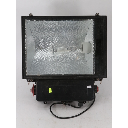 81 - Flood light lamp trade/spares/repairs