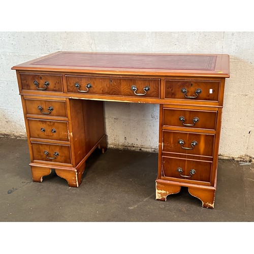 60 - Reproduction sectional desk with red leatherette top measures approx. 123cm x 60cm