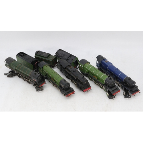 366 - Selection of 00 gauge engines and tenders including Lady Patricia etc