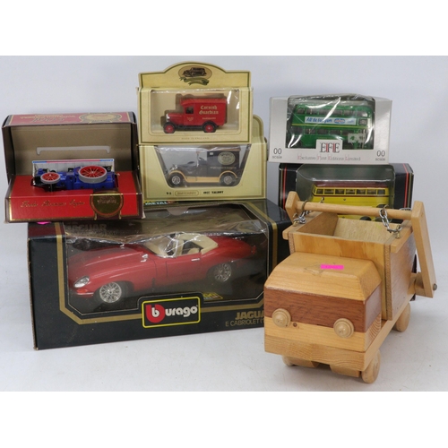 522 - Burago Jaguar cabriolet, EFE busses, Matchbox , Wooden skip lorry