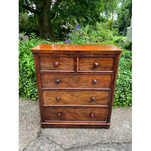 530 - Antique mahogany straight fronted chest of drawers. Noted some of the bead has fallen off but is in ... 