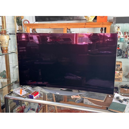 512 - LG OLED 55 inch curved TV with remote control, 55EC930B, trade spares and repairs