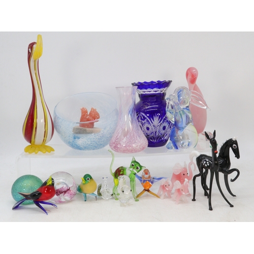 117 - Selection of glass miniature animals, paperweights and similar (inspect)