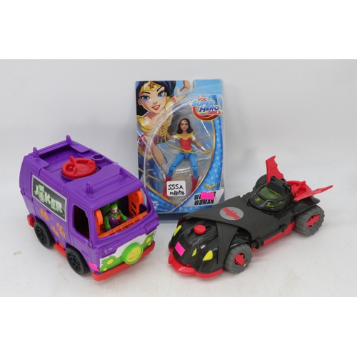 555A - DC comics Joker and vehicle, batmobile figure and a DC superhero Girls Wonderwoman