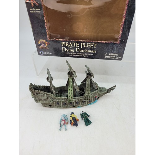 314A - Quantity of Pirates of the Caribbean boxed ships