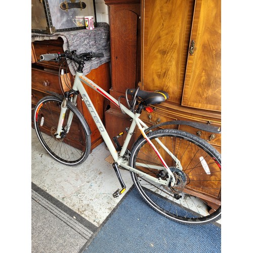 622 - A gents carrera bicycle