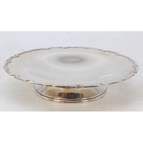 51 - Silver hallmarked footed shallow bowl (approx. 360g)