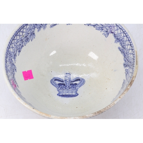 104 - Victorian blue and white decorative mess bowl, with mess no. 9 and queens portrait to other side (di... 