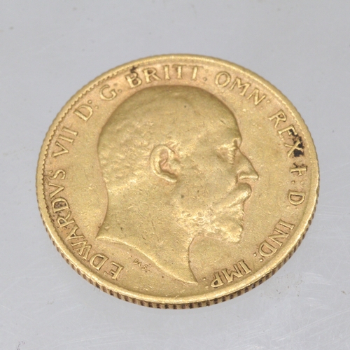 209 - A 1906 gold half sovereign