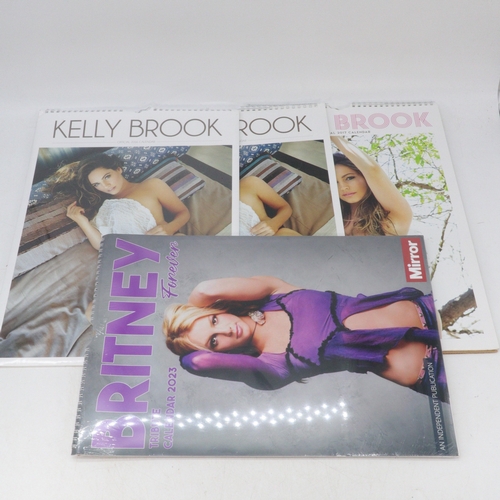 581 - Quantity of calendars Kelly Brook, Brittany Spears, Marvel, Taylor swift etc