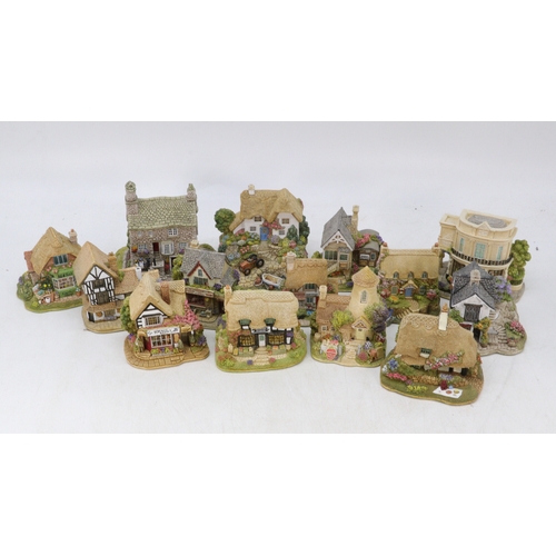 596 - A selection of Lilliput Lane cottages and buildings to include Going for a Song, Laces Shoeshop, Fer... 